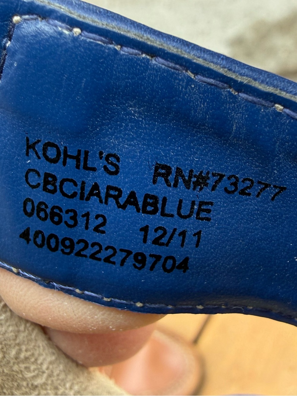 Croft & Barrow Ortholite navy blue slide sandals - Picture 5 of 6